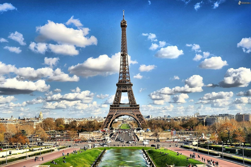 Grand European Tour: Uncover the Magic of Europe-Paris &amp; Switzerland