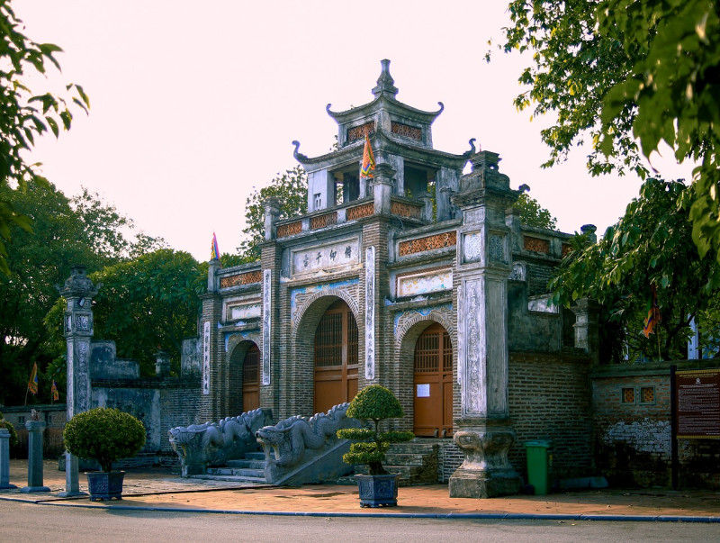 Best of Vietnam-Hanoi , Halong &amp; Ninh Binh